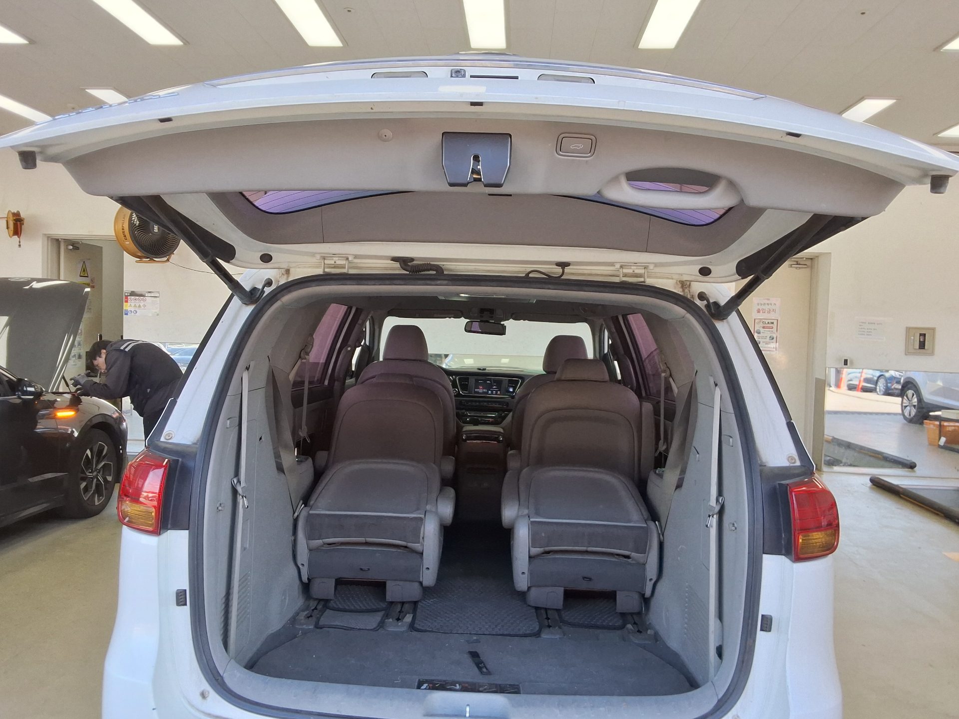 KIA ALL NEW CARNIVAL 9-SEATER DIESEL NOBLESSE 2017 - zdjęcie 15