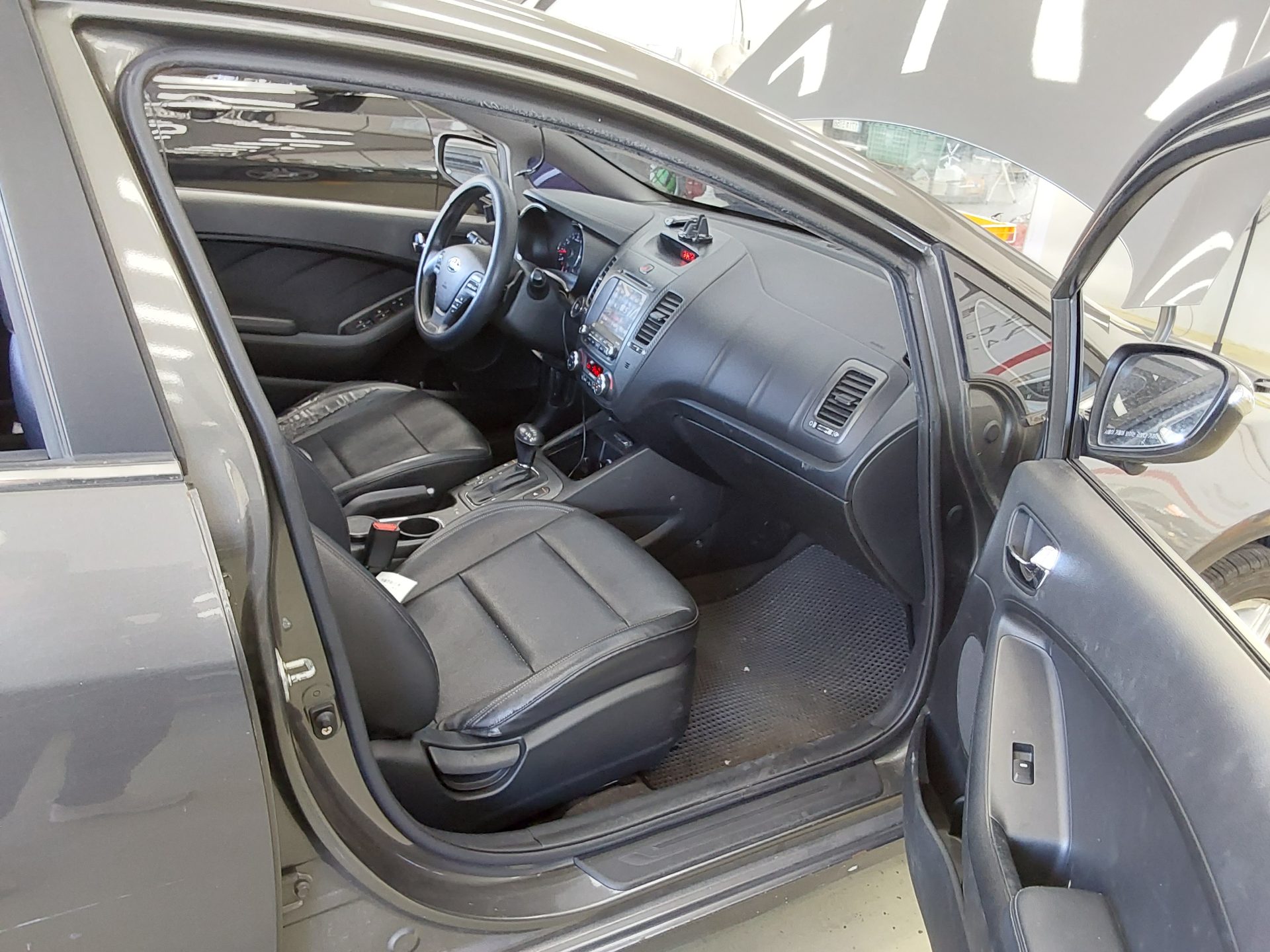 KIA K3 1.6 GDI NOBLESSE 2013 - zdjęcie 14
