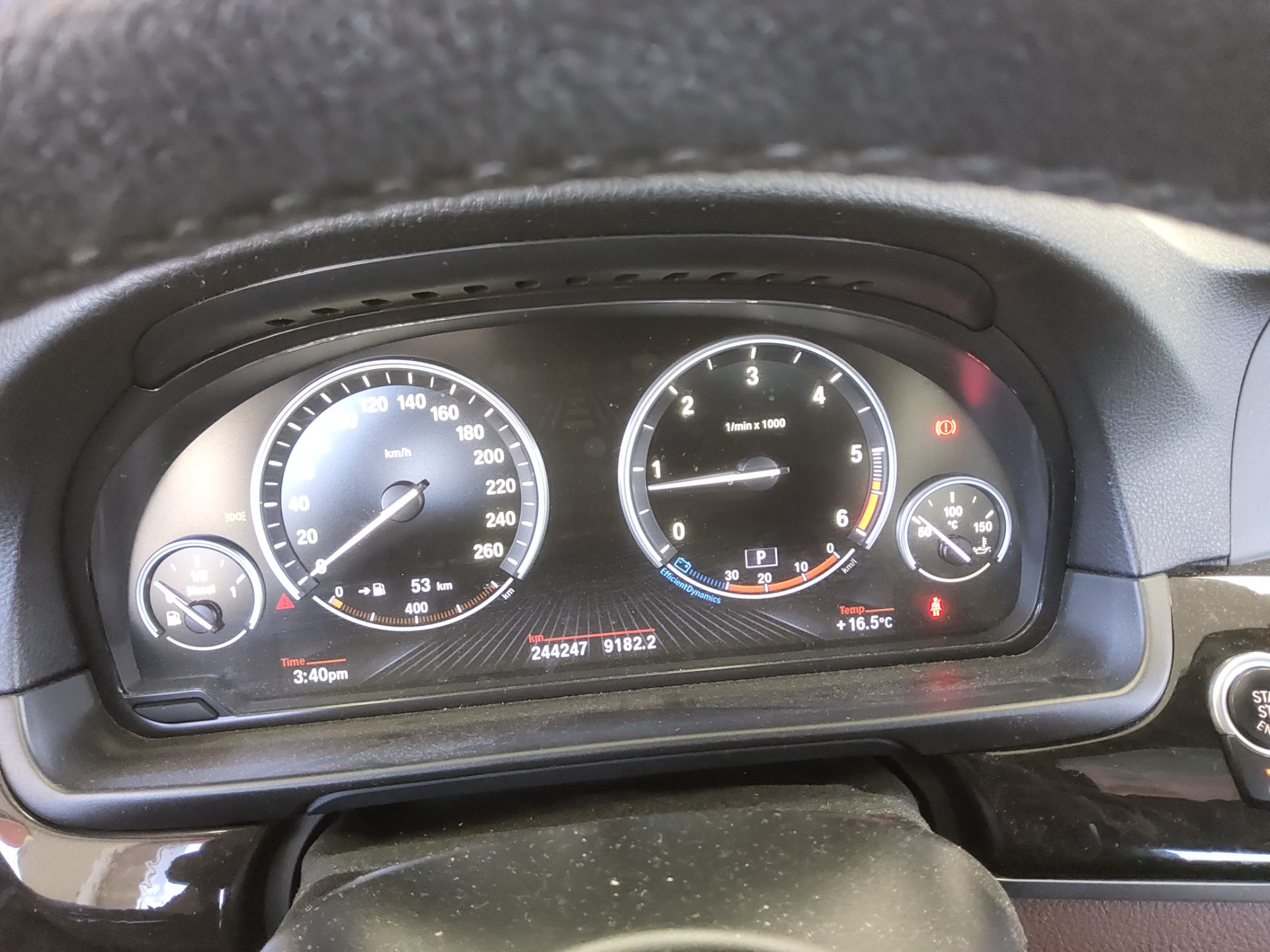 BMW 5 SERIES (6TH GEN) 520d 2013 - zdjęcie 9