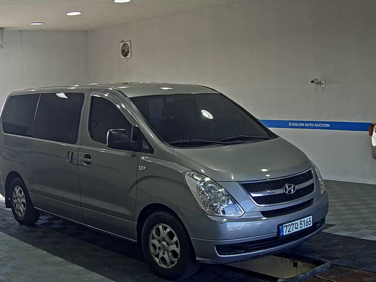 HYUNDAI GRAND STAREX 12-SEATER DIESEL CVX DELUXE 2013 - zdjęcie 3