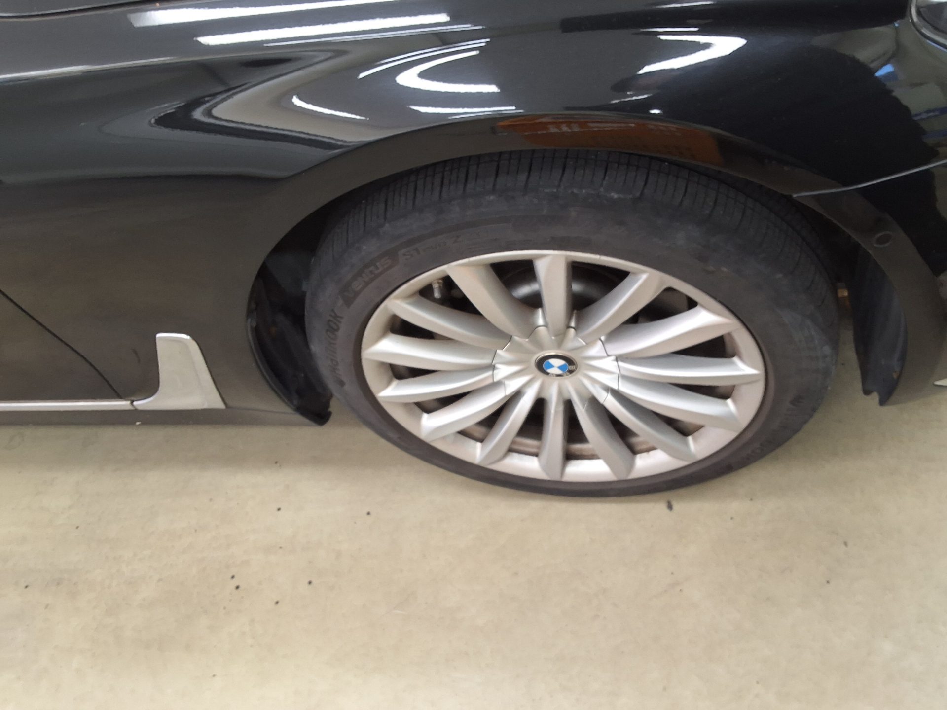 BMW 7 SERIES (6TH GEN) 730Ld xDRIVE 2016 - zdjęcie 21