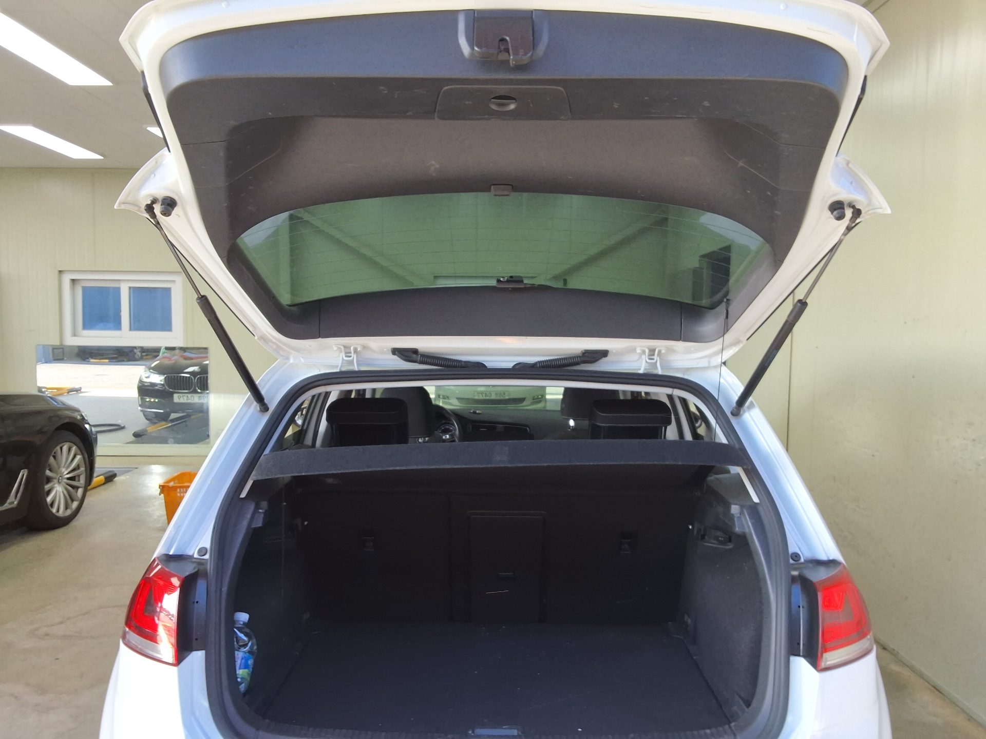 VOLKSWAGEN GOLF (7TH GEN) 2.0 TDI 2016 - zdjęcie 16