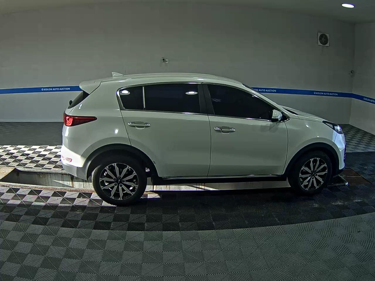 KIA NEW SPORTAGE 1.7 2WD TRENDY 2017 - zdjęcie 4