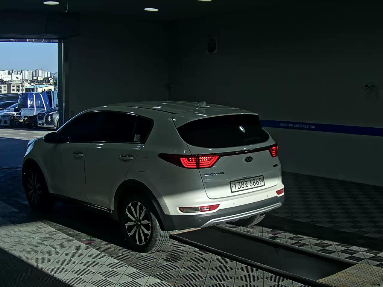 KIA NEW SPORTAGE 1.7 2WD TRENDY 2017 - zdjęcie 6