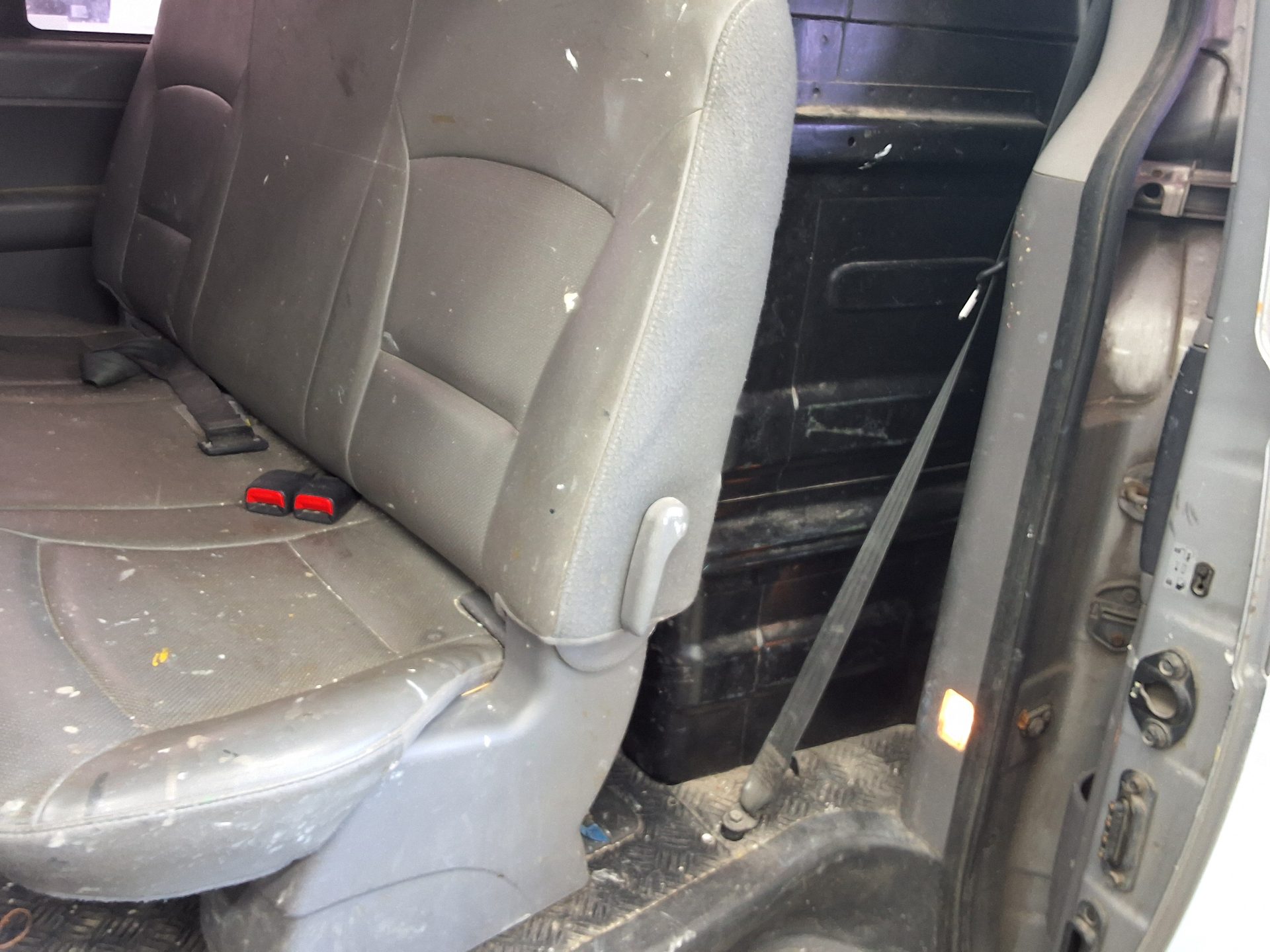 HYUNDAI GRAND STAREX 5-SEATER DIESEL VAN MODERN 2017 - zdjęcie 12