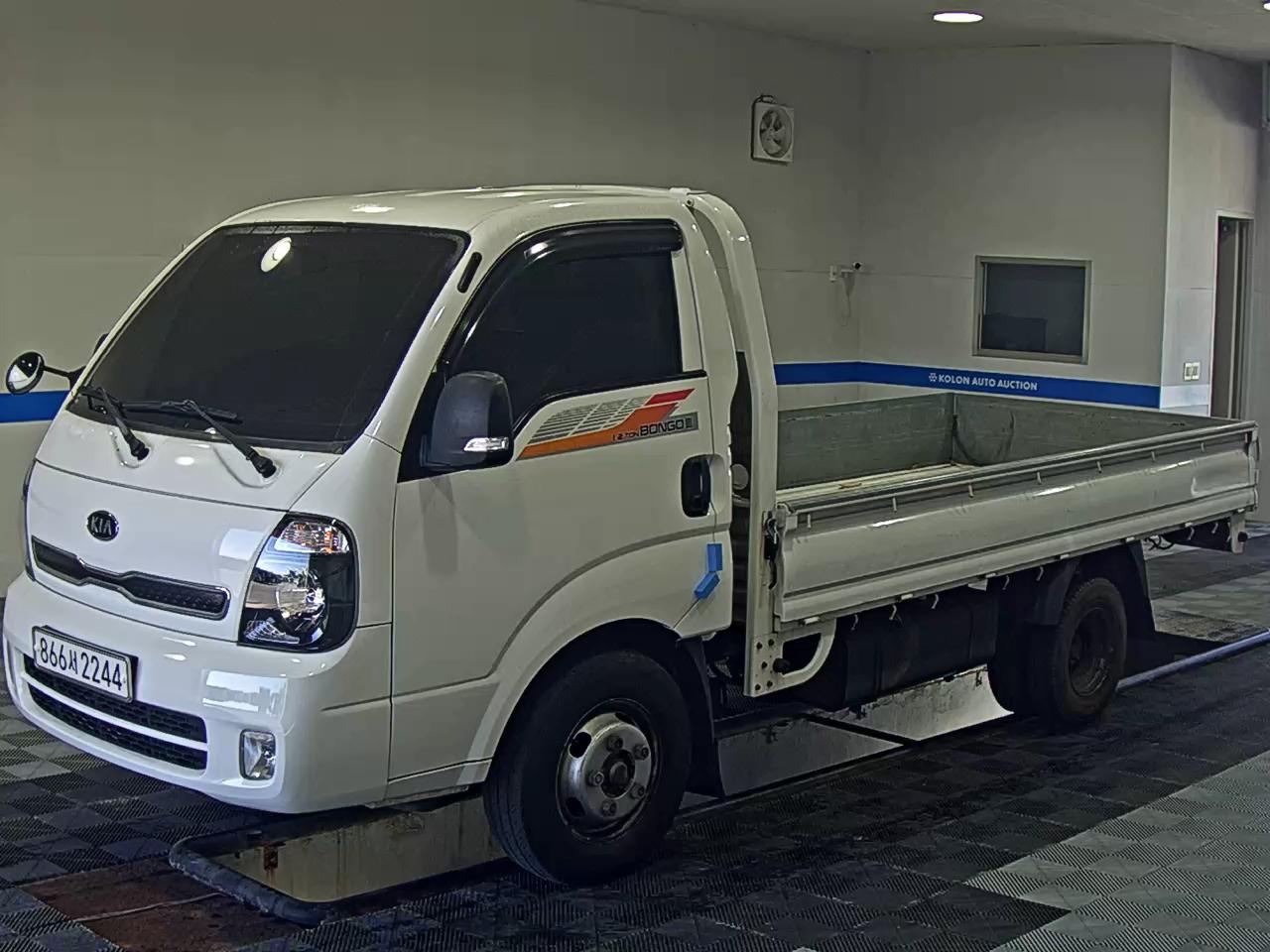 KIA BONGO III CARGO 1.2 TON STANDARD CAB EXTRA LONG WHEELBASE 2019 - zdjęcie 2