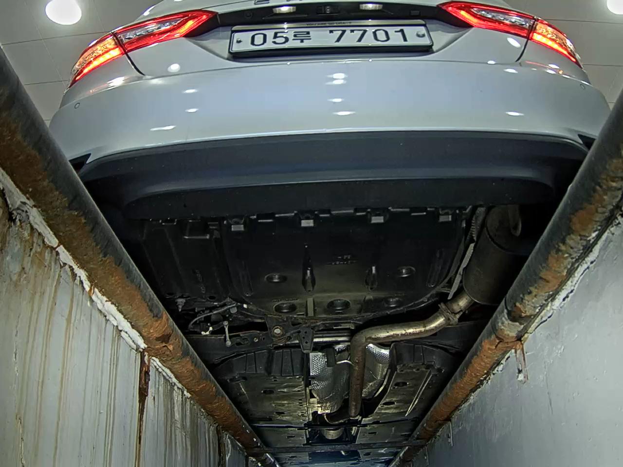 TOYOTA CAMRY (10TH GEN) 2.5 2018 - zdjęcie 8