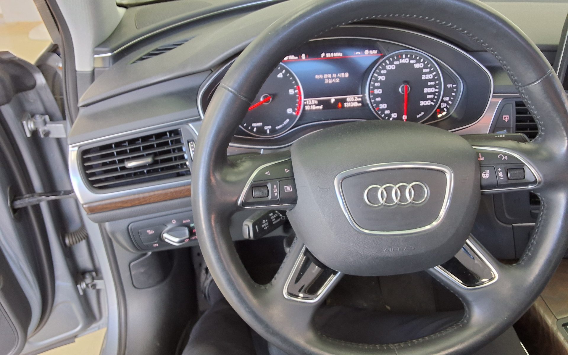AUDI A6 (4TH GEN) 35 TDI COMFORT 2016 - zdjęcie 17
