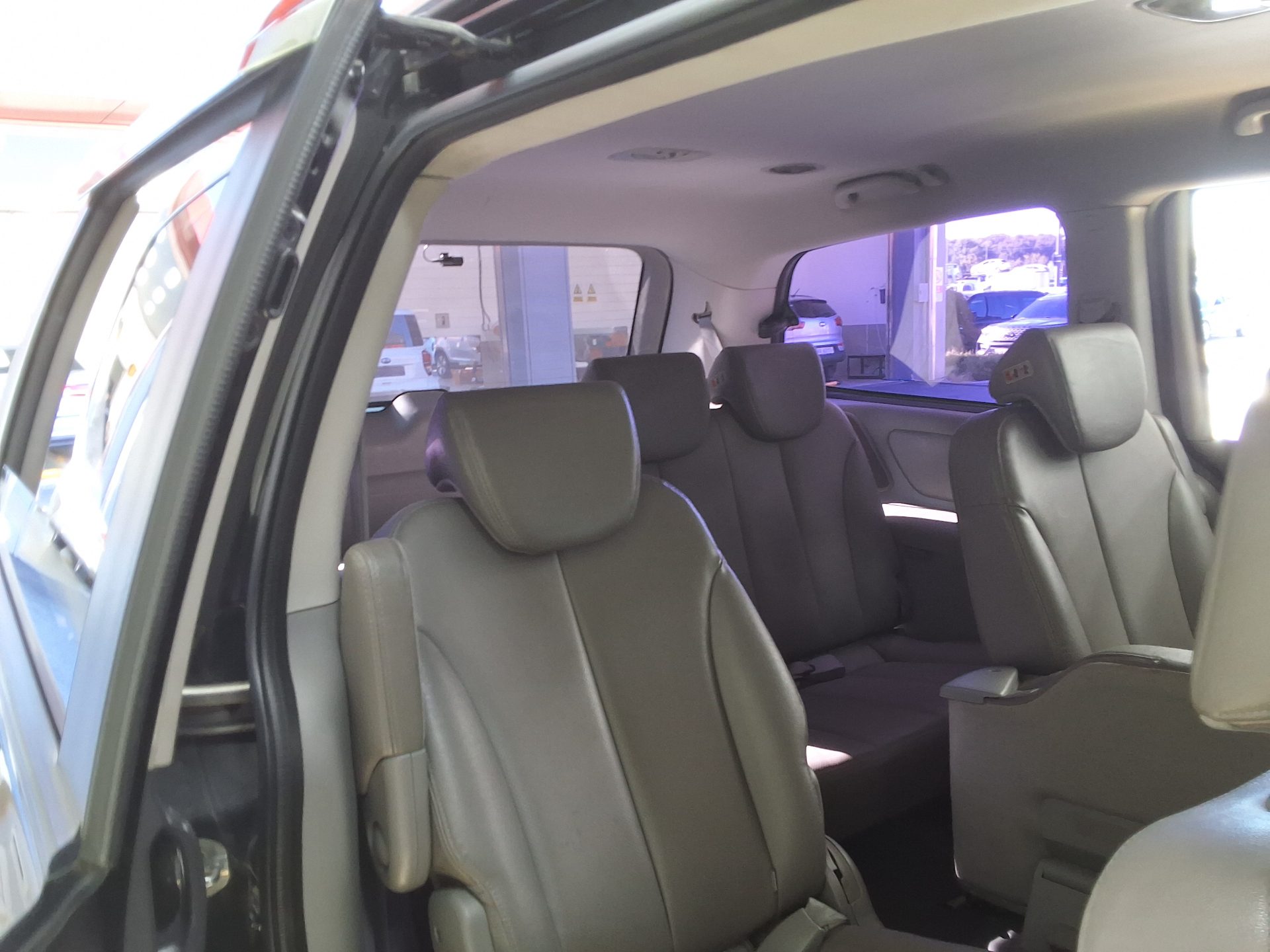 KIA CARNIVAL R 11-SEATER DIESEL GLX PREMIUM MODEL 2014 - zdjęcie 14