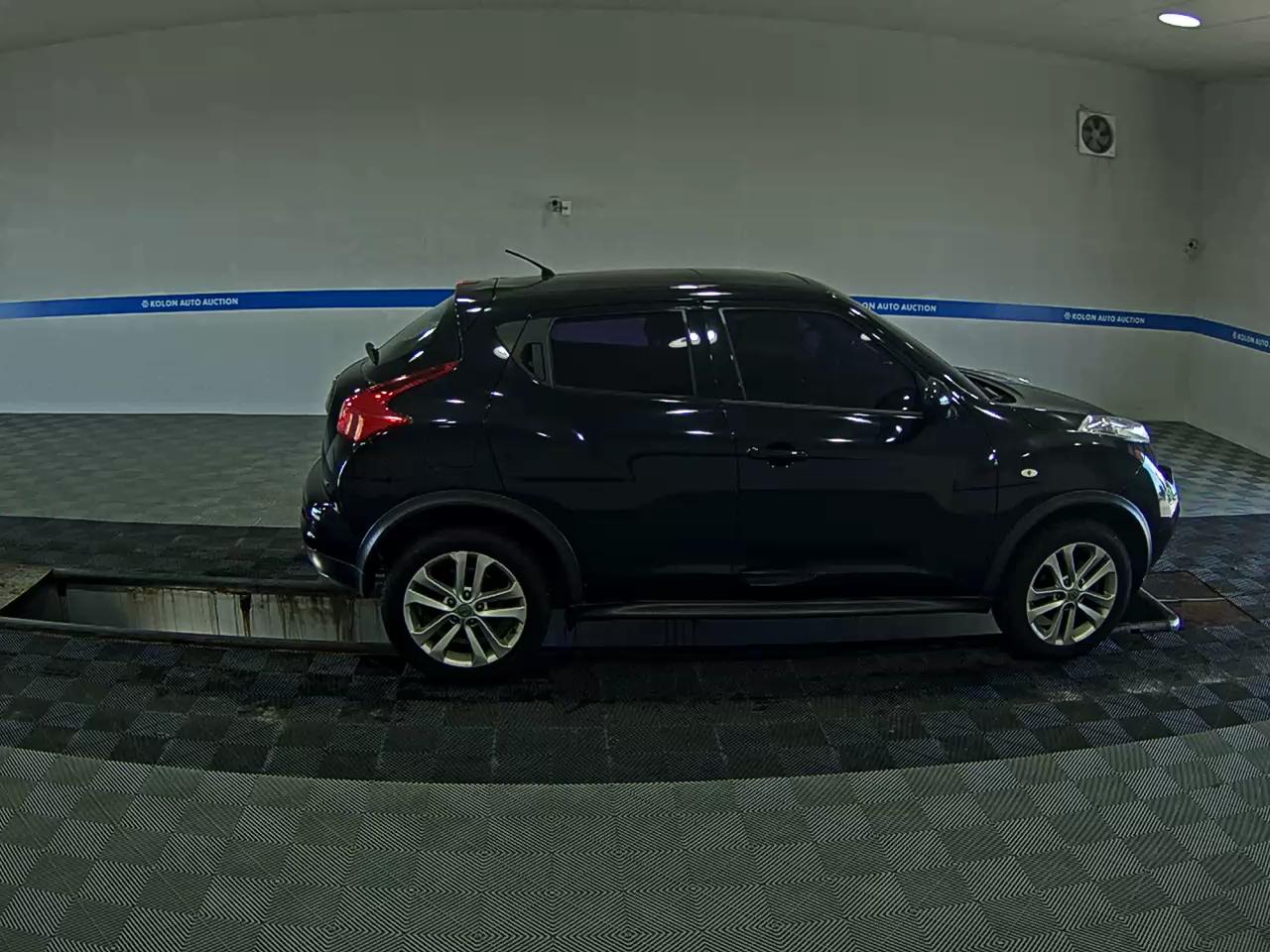 NISSAN JUKE 1.6 SV 2014 - zdjęcie 4