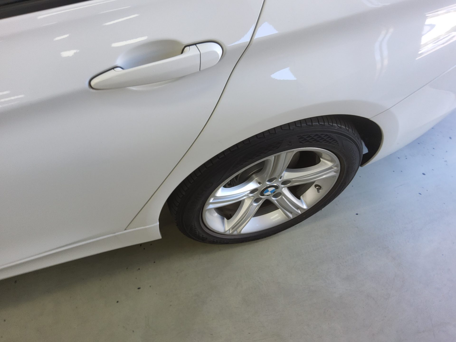 BMW 3 SERIES (6TH GEN) 320d 2015 - zdjęcie 21