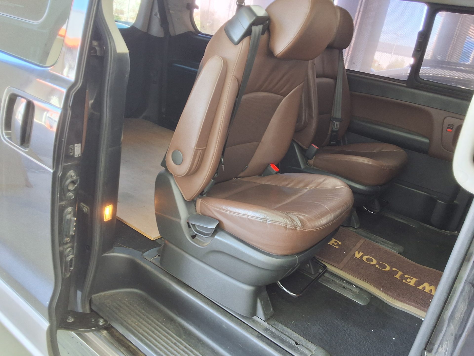 HYUNDAI THE NEW GRAND STAREX 9-SEATER DIESEL EXCLUSIVE 2018 - zdjęcie 13