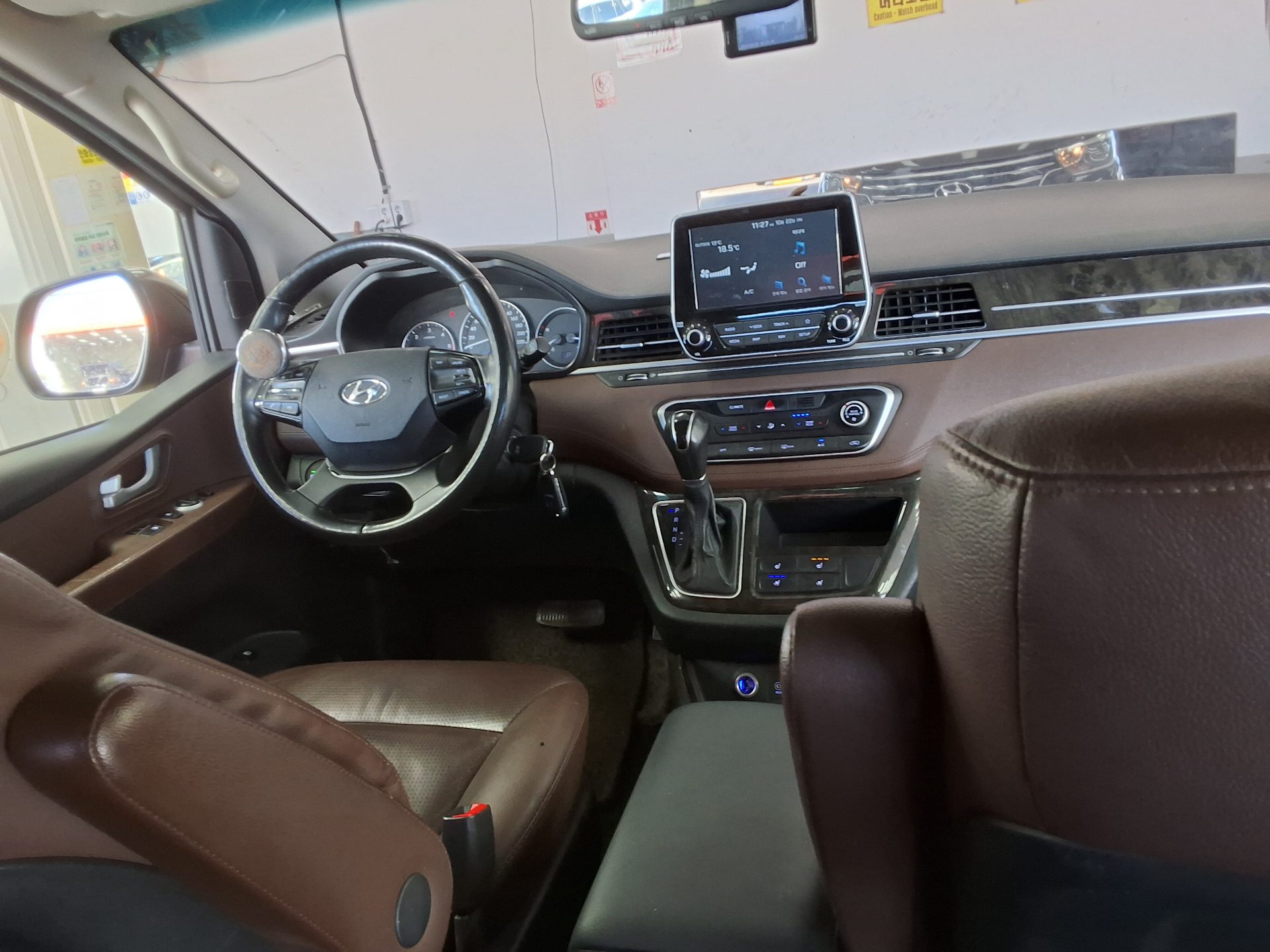 HYUNDAI THE NEW GRAND STAREX 9-SEATER DIESEL EXCLUSIVE 2018 - zdjęcie 11