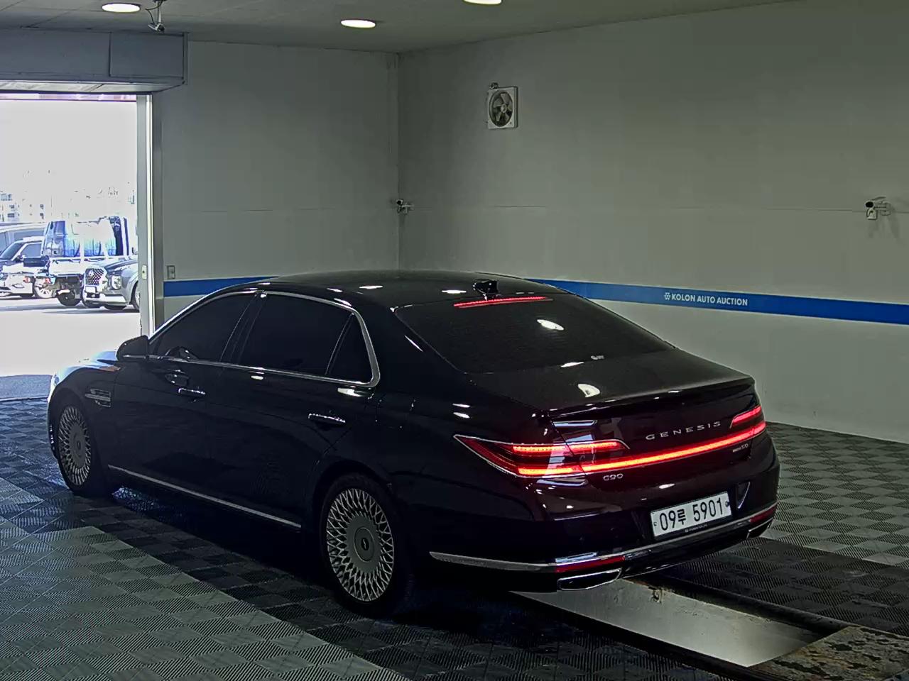 GENESIS G90 5.0 AWD PRESTIGE 2019 - zdjęcie 6