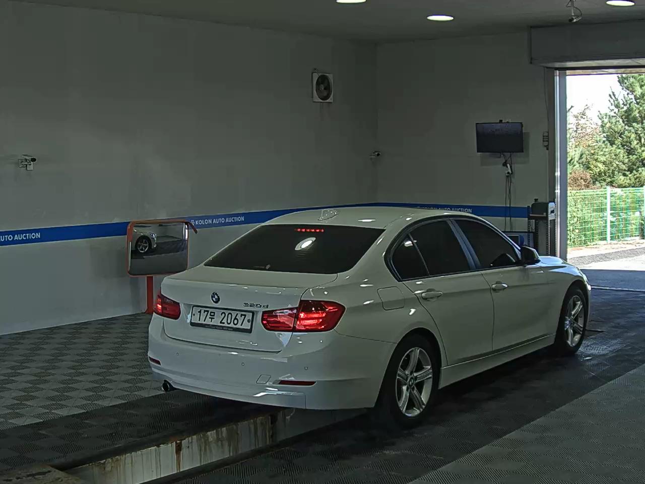 BMW 3 SERIES (6TH GEN) 320d 2015 - zdjęcie 5