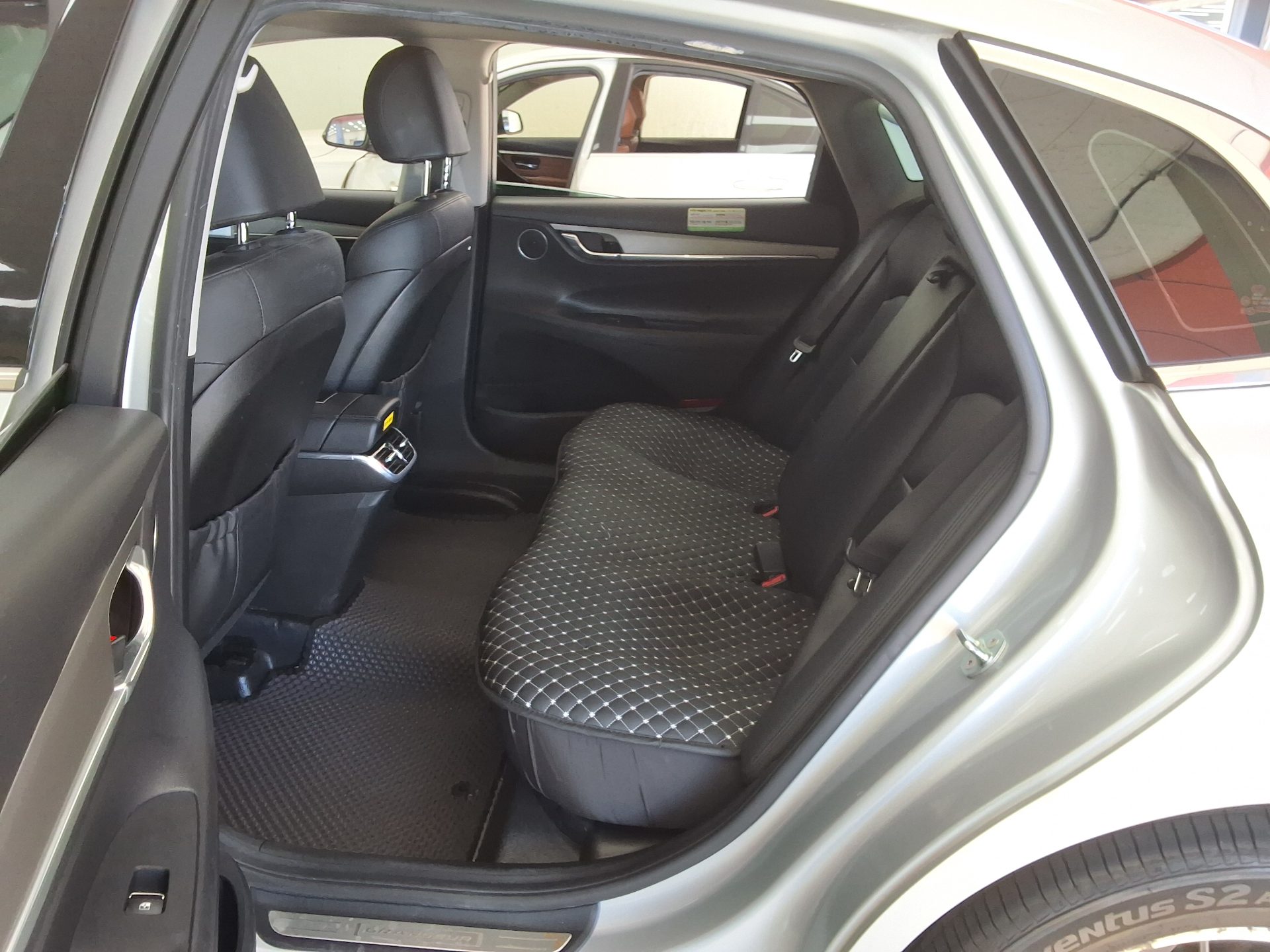 HYUNDAI THE NEW GRANDEUR IG LPi 3.0 BUSINESS DELUXE TYPE 2022 - zdjęcie 13