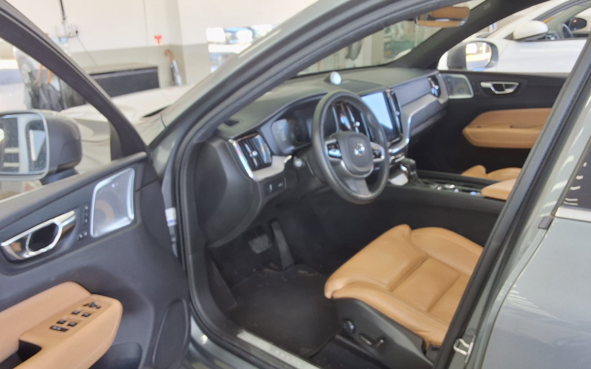 VOLVO XC60 (2ND GEN) D4 AWD INSCRIPTION 2018 - zdjęcie 10