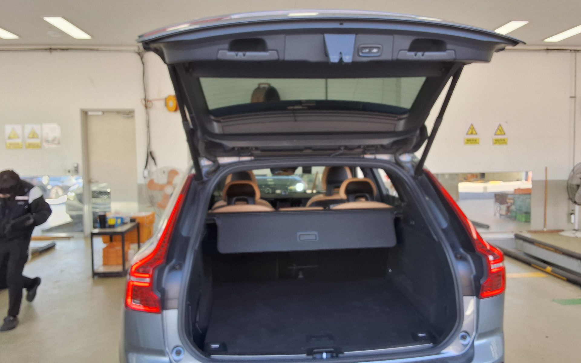 VOLVO XC60 (2ND GEN) D4 AWD INSCRIPTION 2018 - zdjęcie 15