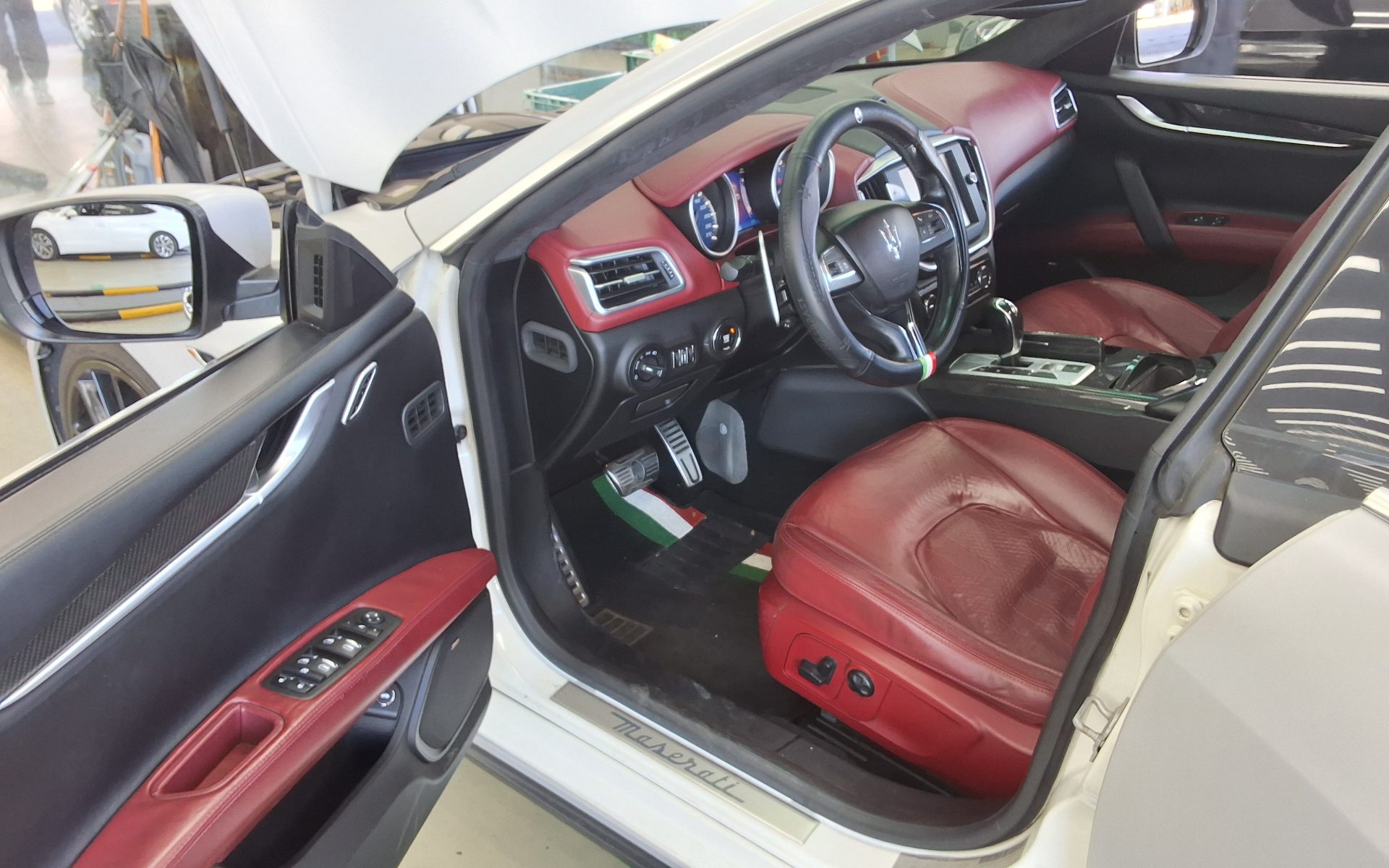 MASERATI GHIBLI (3RD GEN) 3.0S Q4 2014 - zdjęcie 10