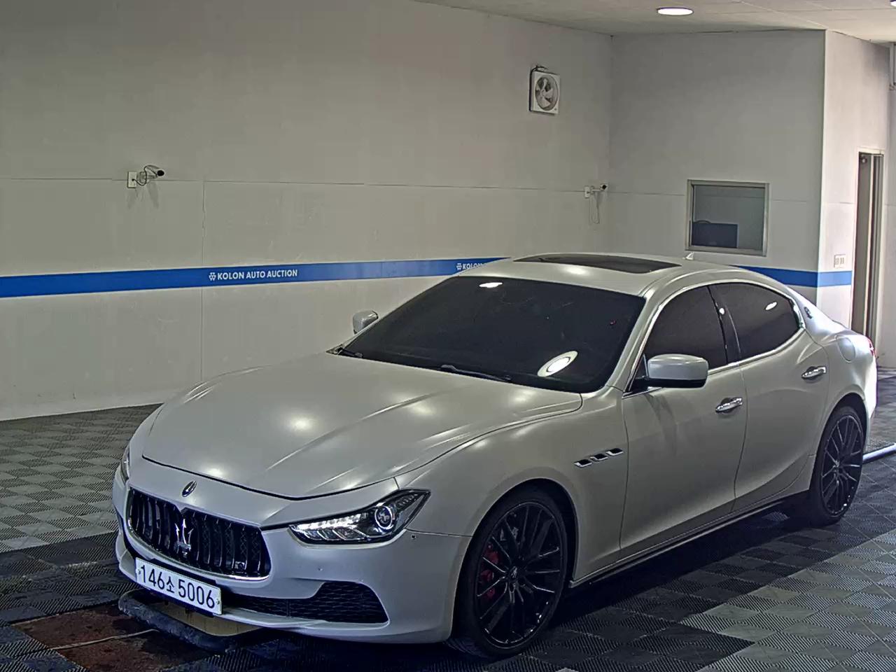 MASERATI GHIBLI (3RD GEN) 3.0S Q4 2014 - zdjęcie 2