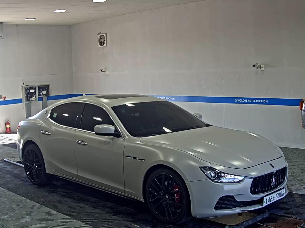 MASERATI GHIBLI (3RD GEN) 3.0S Q4 2014 - zdjęcie 3