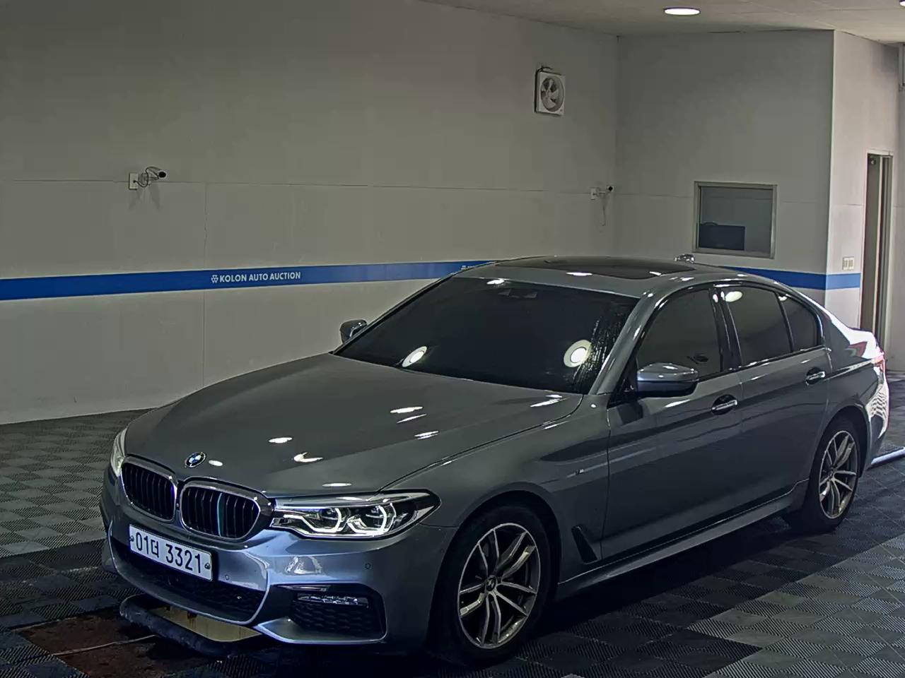 BMW 5 SERIES (7TH GEN) 520d M SPORT PACK PLUS 2017 - zdjęcie 2