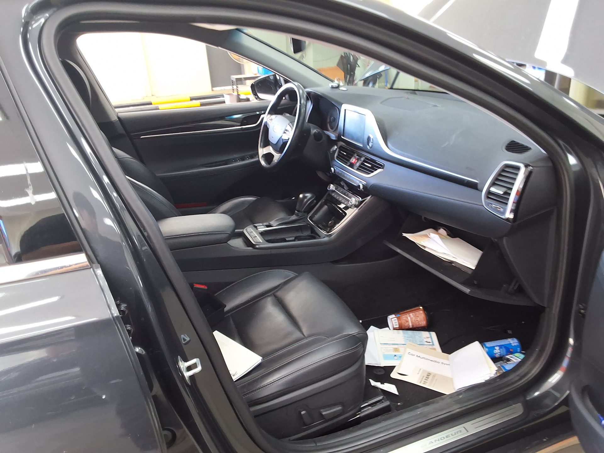 HYUNDAI GRANDEUR IG 2.4 GDi PREMIUM 2019 - zdjęcie 15