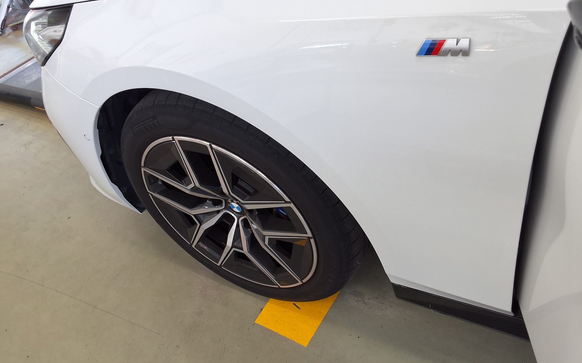 BMW 5 SERIES (8TH GEN) 520i M SPORT PACK 2024 - zdjęcie 23