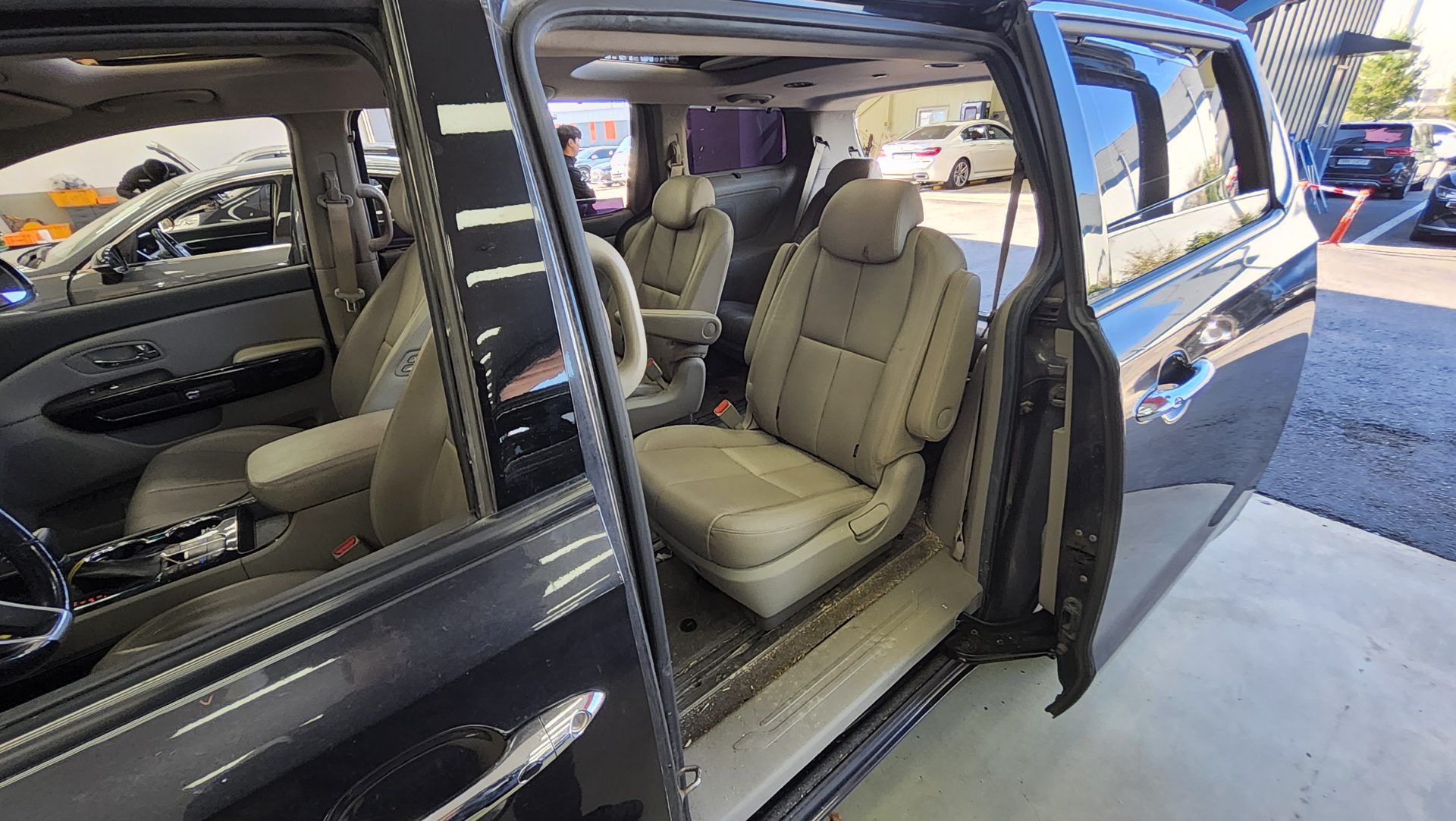 KIA THE NEW CARNIVAL 9-SEATER DIESEL NOBLESSE SPECIAL 2019 - zdjęcie 12