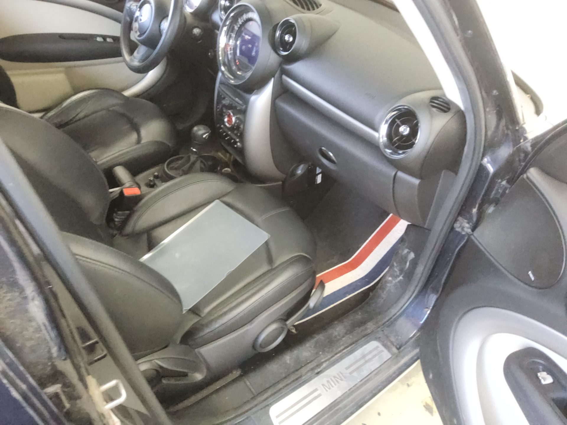 MINI COUNTRYMAN 2.0 D ALL4 2015 - zdjęcie 14
