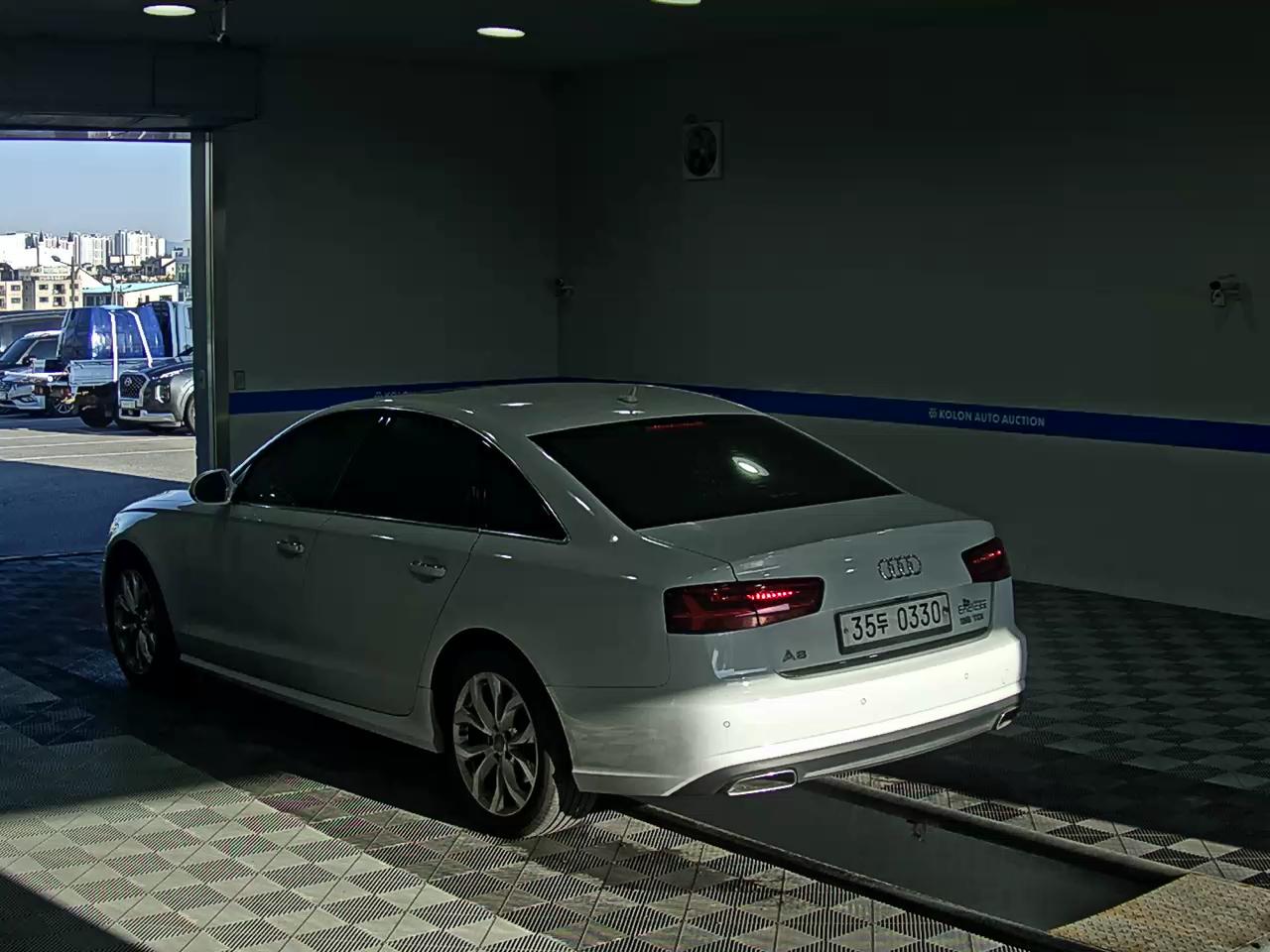 AUDI A6 (4TH GEN) 35 TDI PREMIUM 2016 - zdjęcie 6