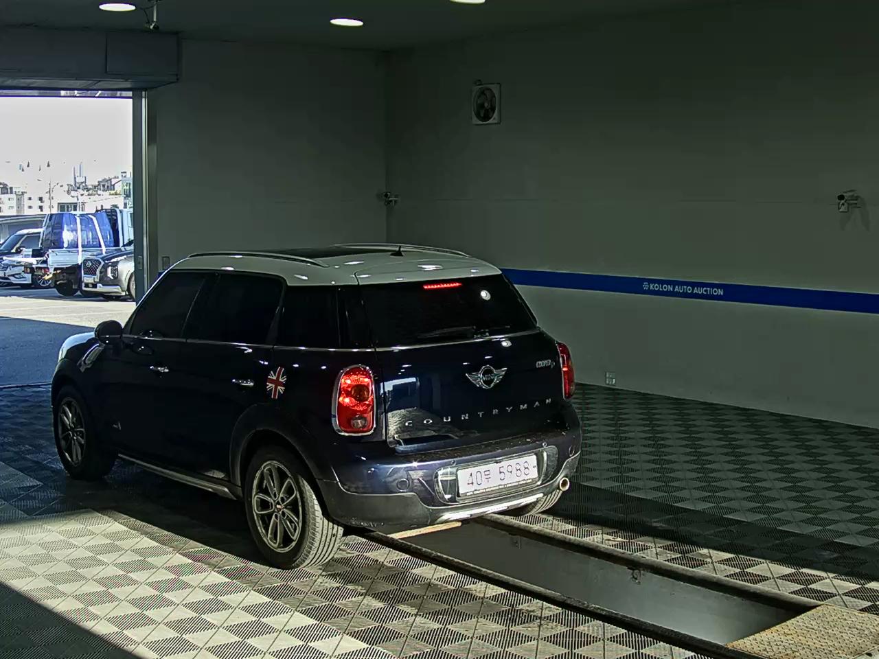 MINI COUNTRYMAN 2.0 D ALL4 2015 - zdjęcie 6