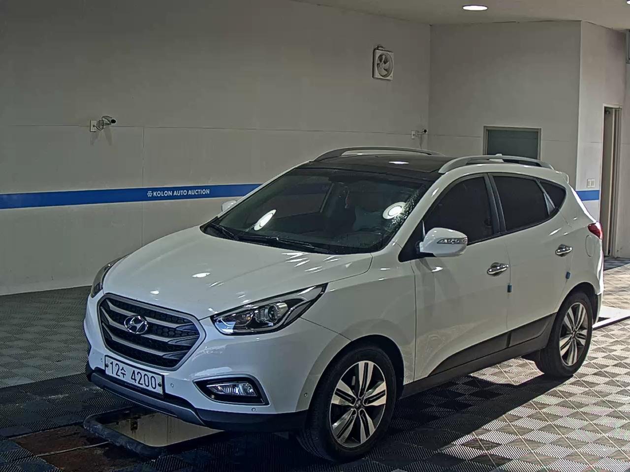 HYUNDAI NEW TUCSON ix DIESEL R2.0 4WD PREMIUM 2014 - zdjęcie 2