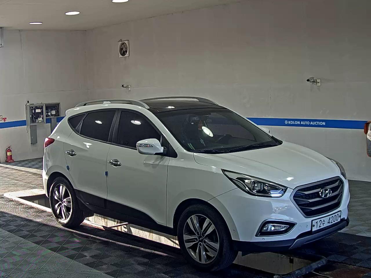 HYUNDAI NEW TUCSON ix DIESEL R2.0 4WD PREMIUM 2014 - zdjęcie 3