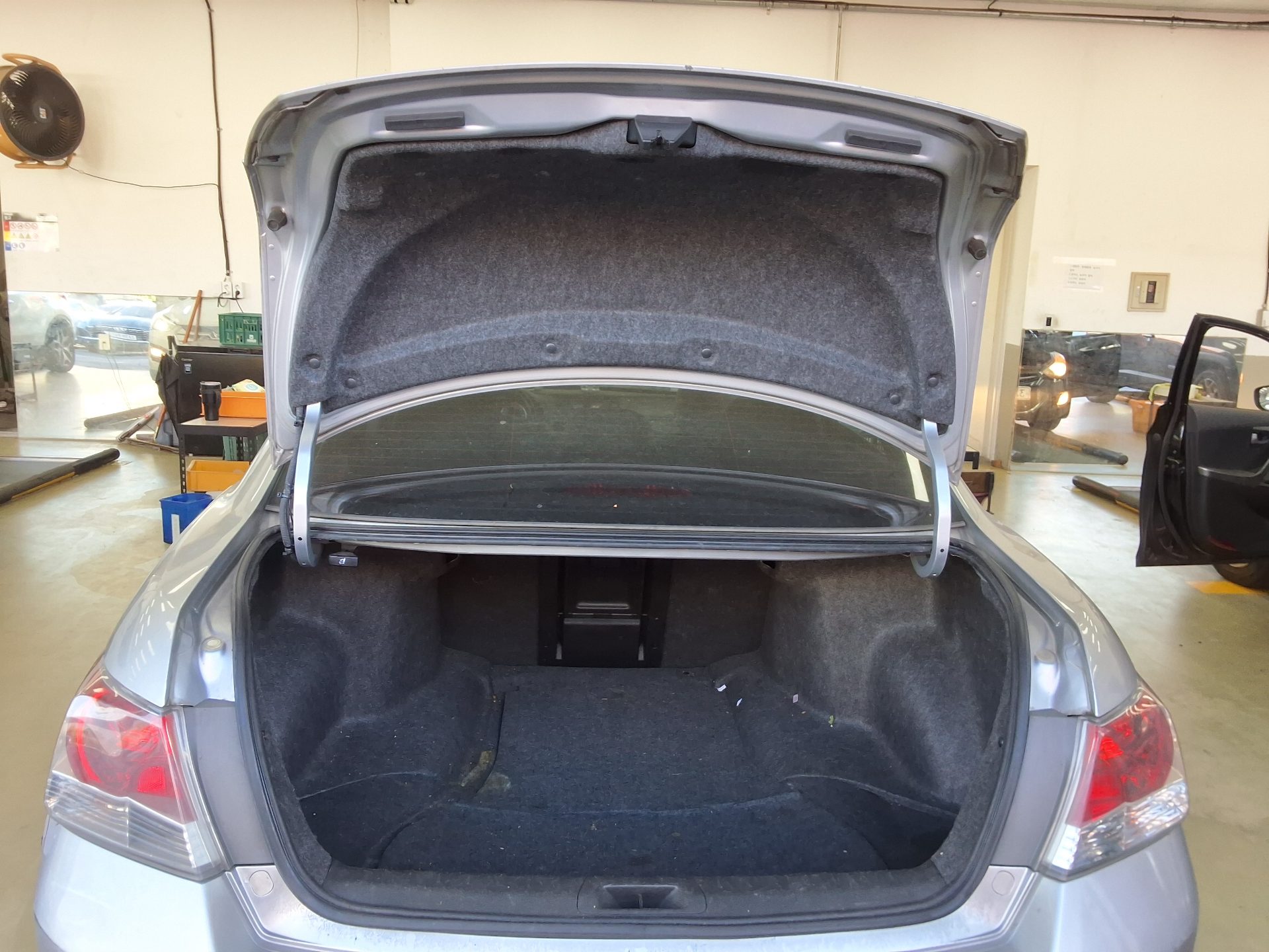 HONDA ACCORD (8TH GEN) 2.4 2009 - zdjęcie 15