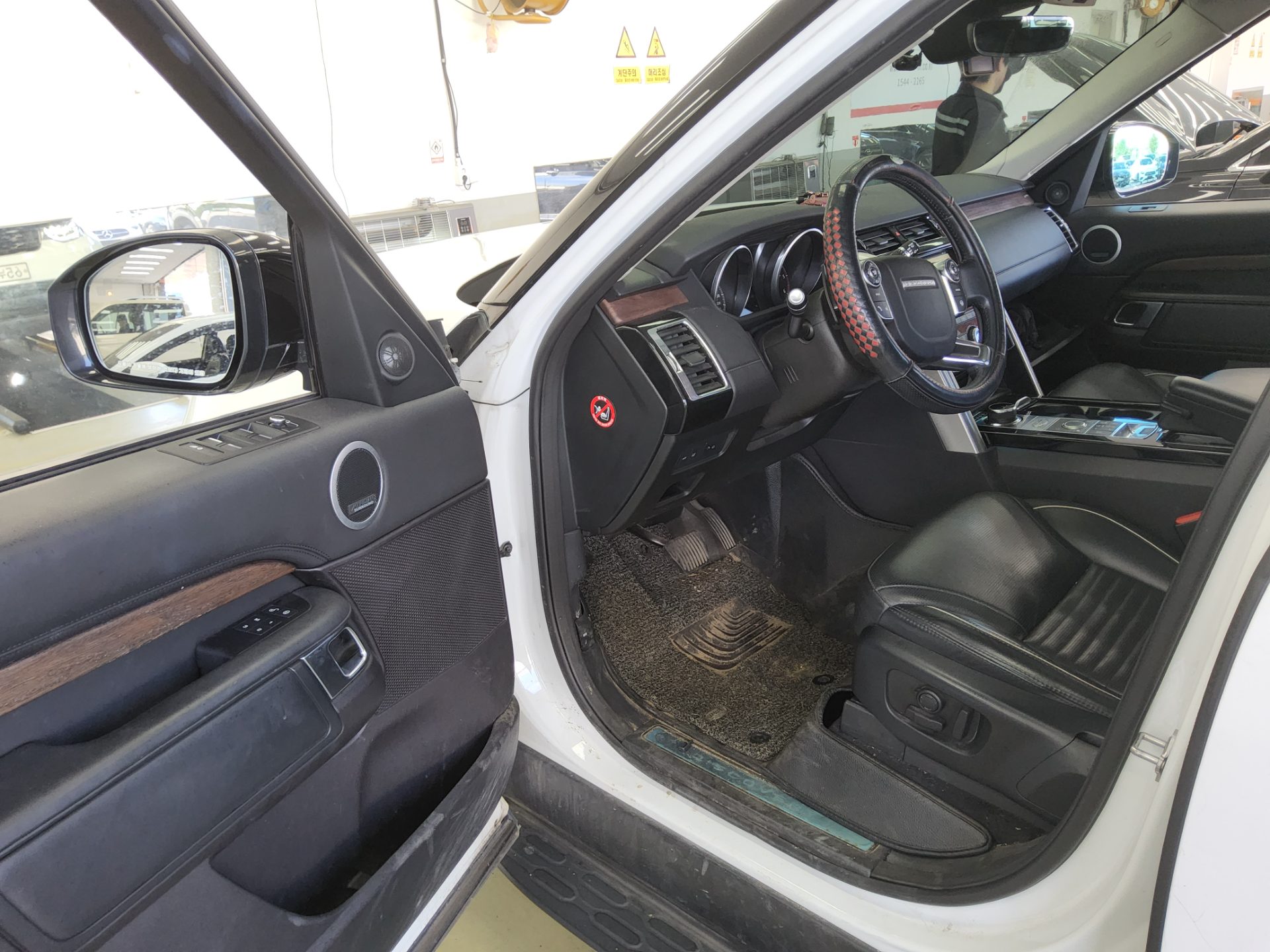 LAND ROVER DISCOVERY 5 3.0 TD6 HSE LUXURY 2017 - zdjęcie 10