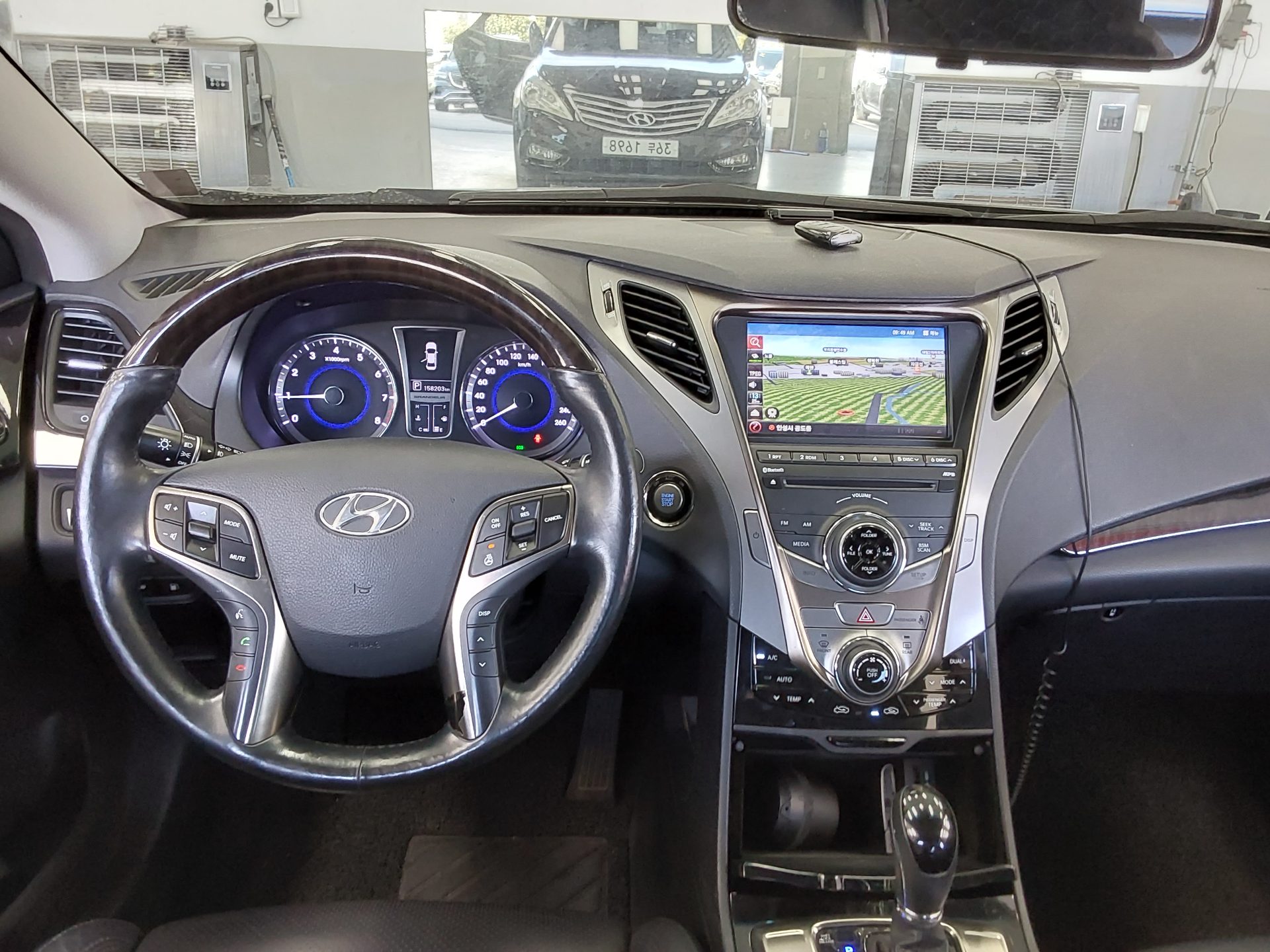 HYUNDAI GRANDEUR HG HG 240 LUXURY 2012 - zdjęcie 11
