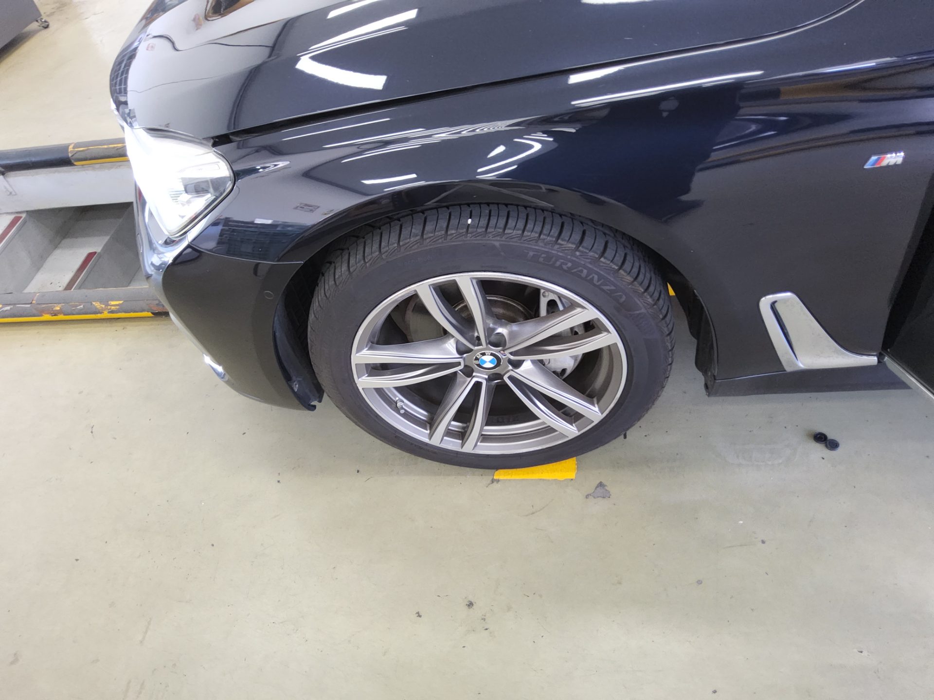 BMW 7 SERIES (6TH GEN) 740Li xDRIVE M SPORT PACK 2017 - zdjęcie 24
