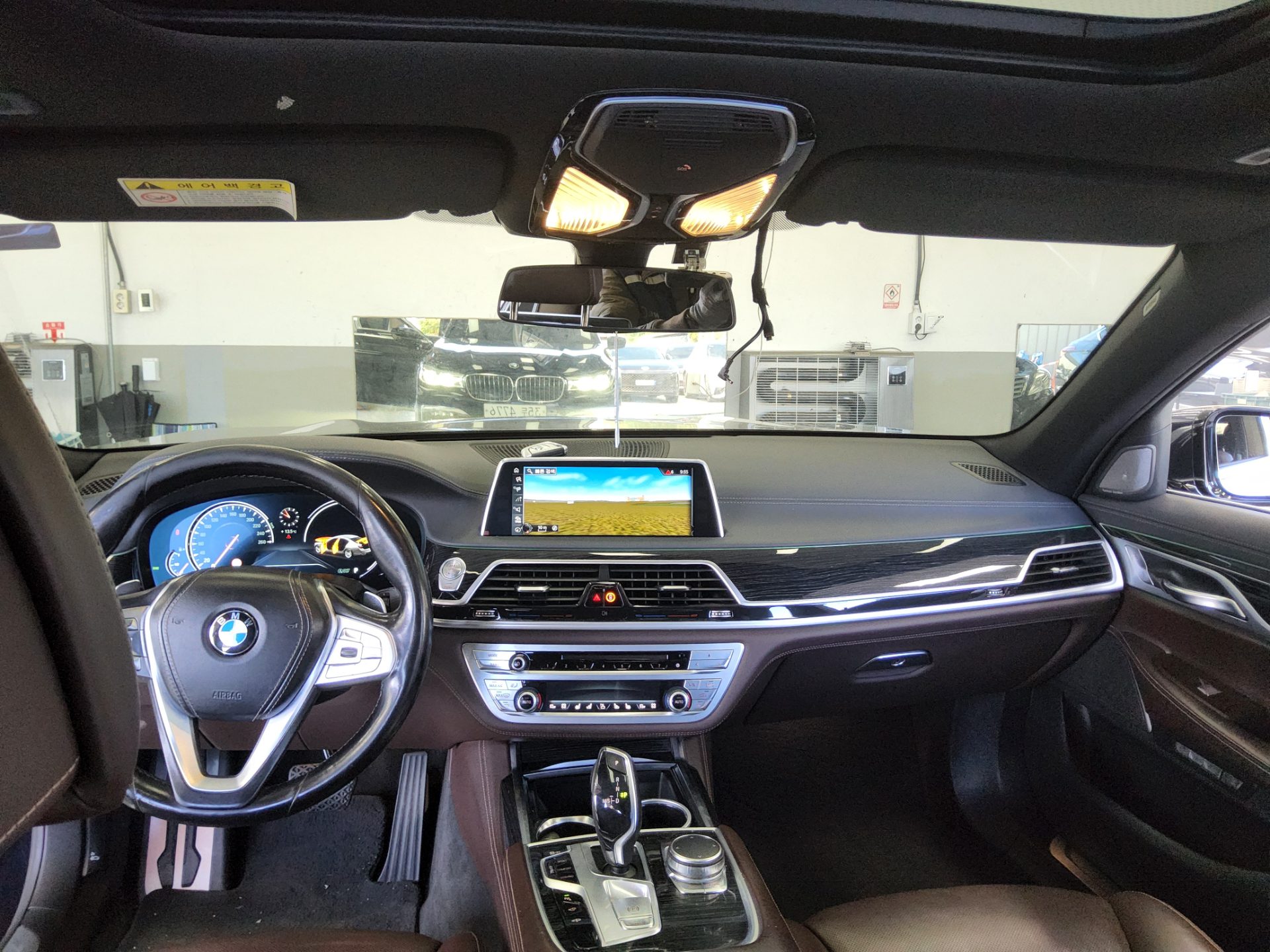 BMW 7 SERIES (6TH GEN) 740Li xDRIVE M SPORT PACK 2017 - zdjęcie 11