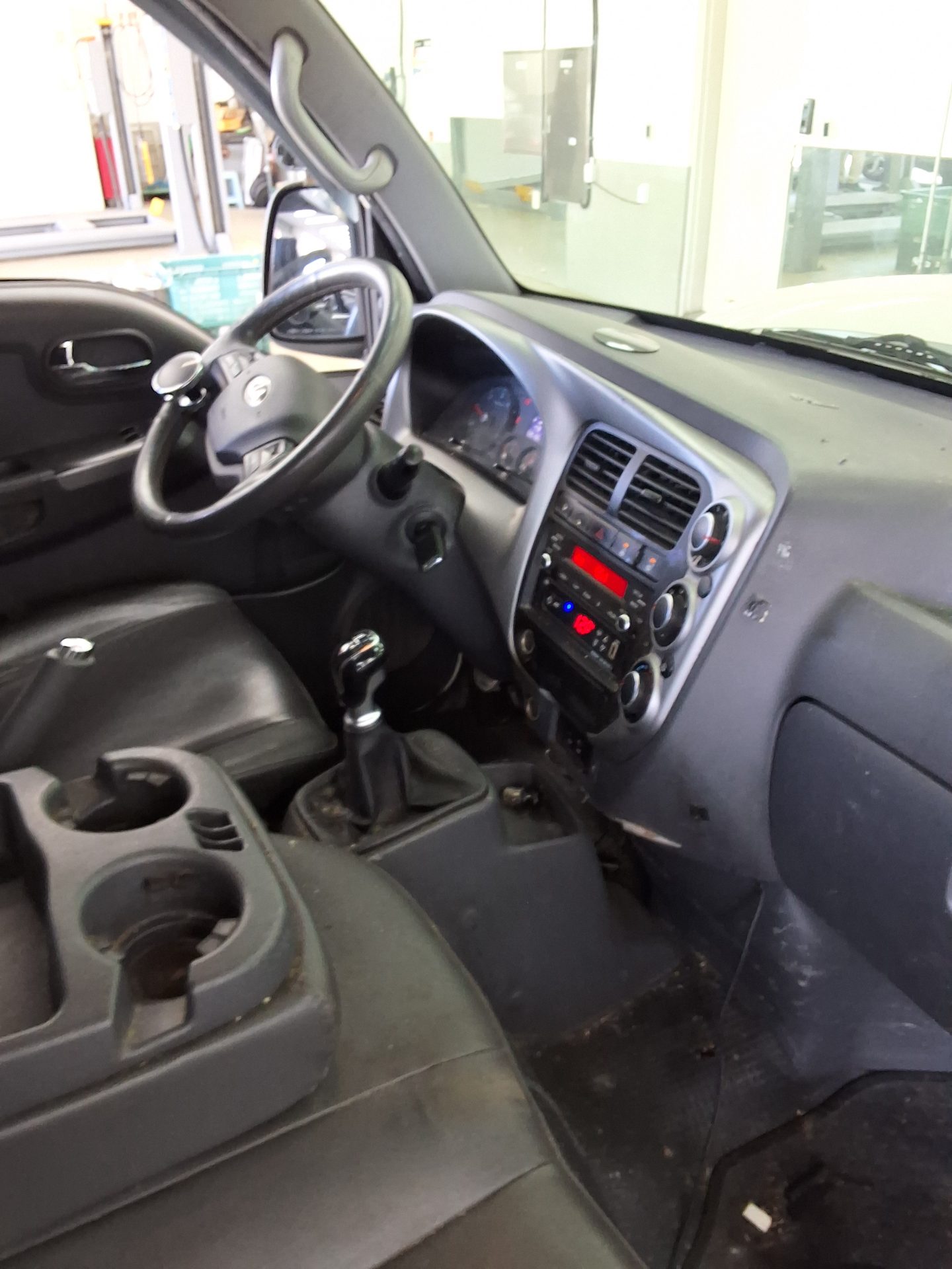 KIA BONGO III CARGO FREEZER BOX TRUCK 1.2 TON STANDARD CAB 2017 - zdjęcie 11