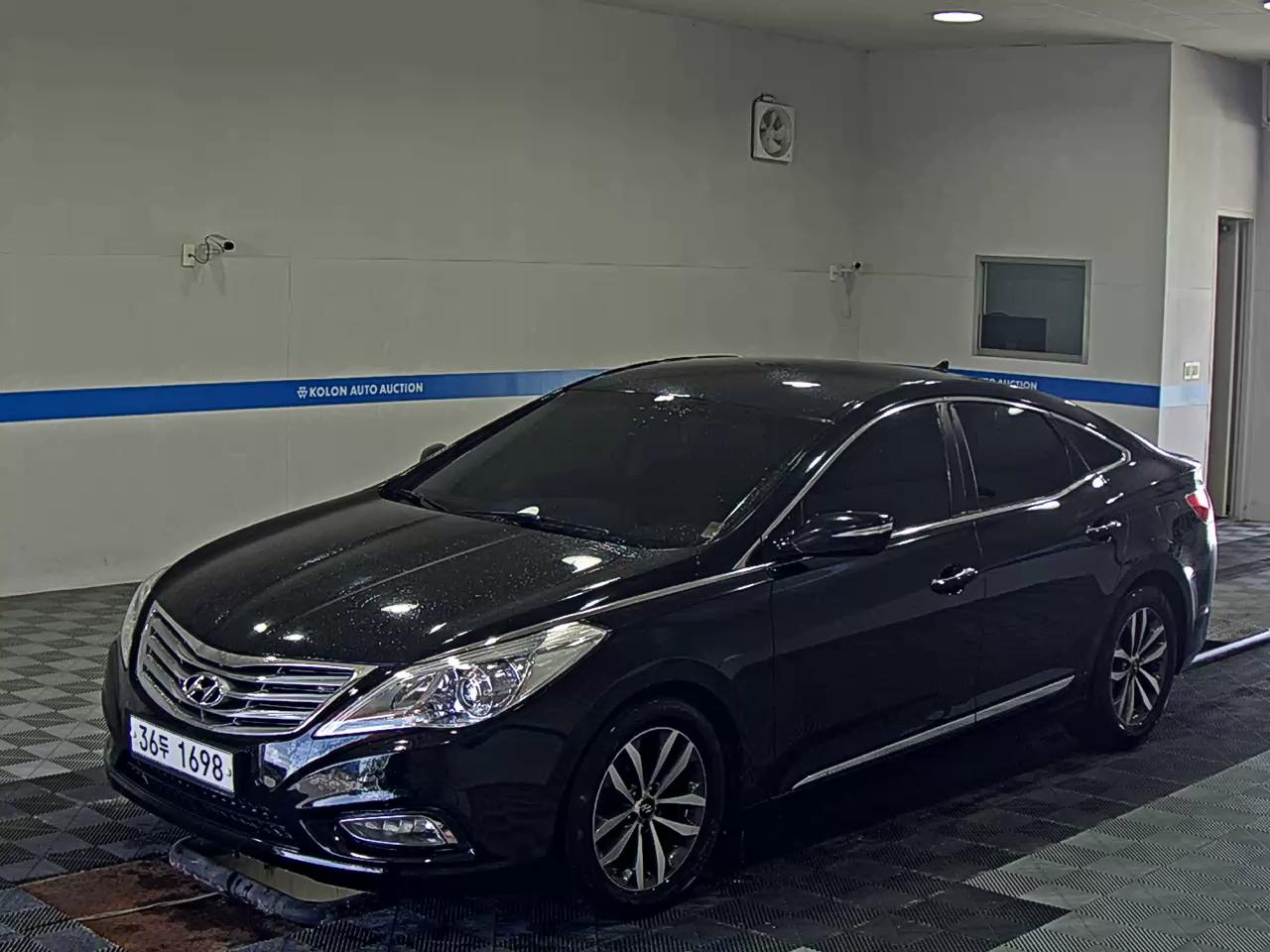 HYUNDAI GRANDEUR HG HG 240 LUXURY 2012 - zdjęcie 2