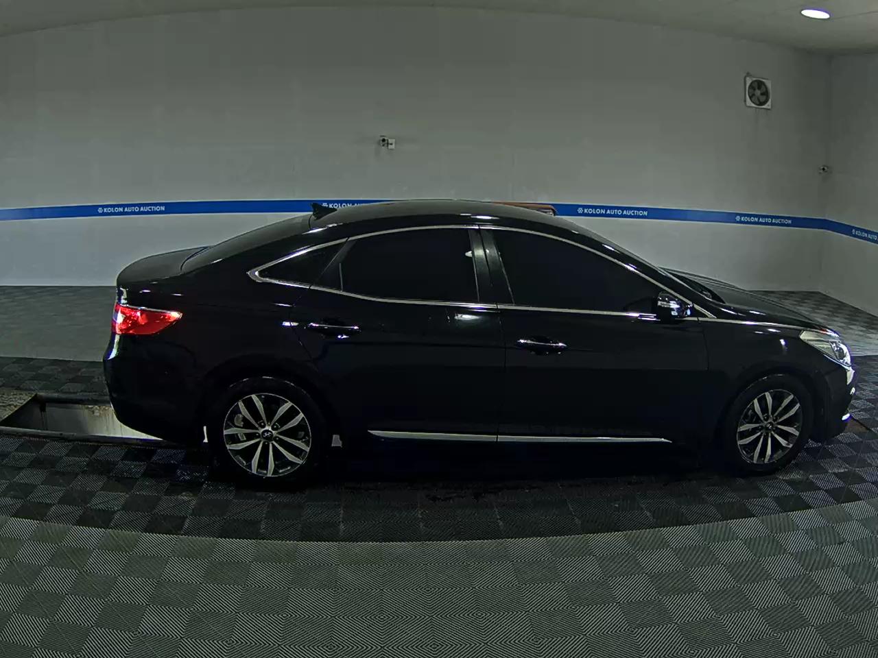 HYUNDAI GRANDEUR HG HG 240 LUXURY 2012 - zdjęcie 4