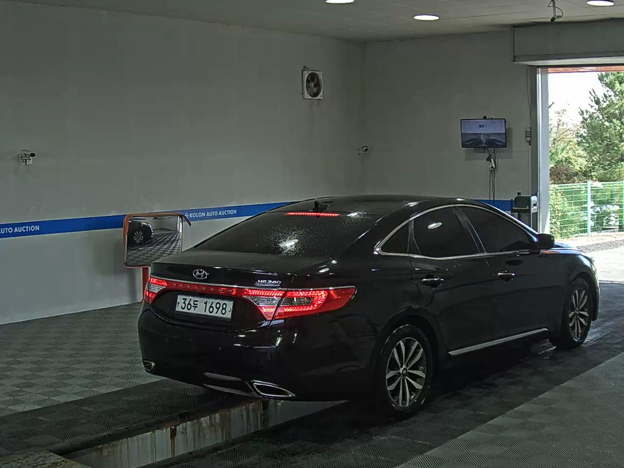 HYUNDAI GRANDEUR HG HG 240 LUXURY 2012 - zdjęcie 5