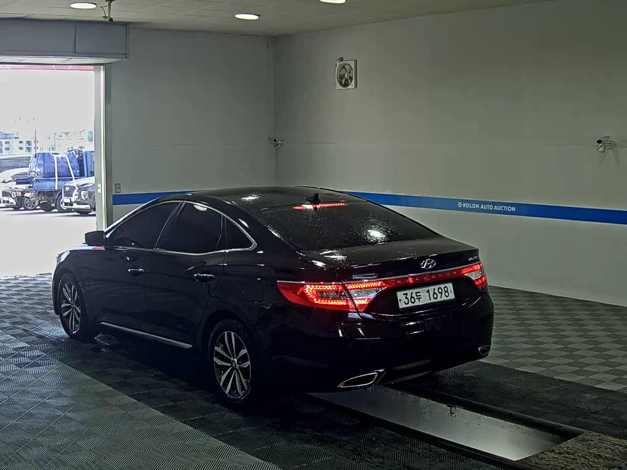 HYUNDAI GRANDEUR HG HG 240 LUXURY 2012 - zdjęcie 6