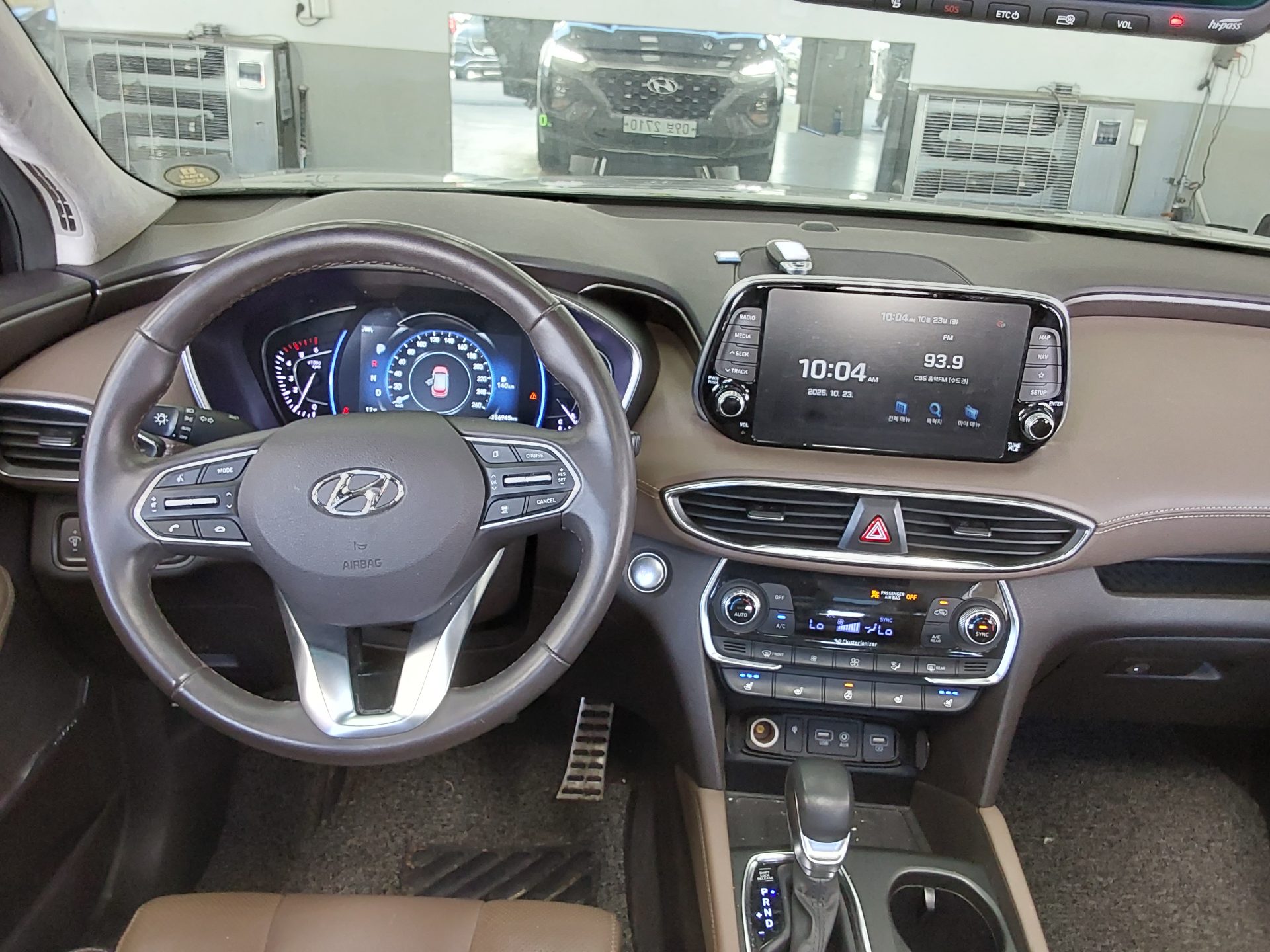 HYUNDAI SANTA FE (TM) R2.2 4WD PRESTIGE 2019 - zdjęcie 11