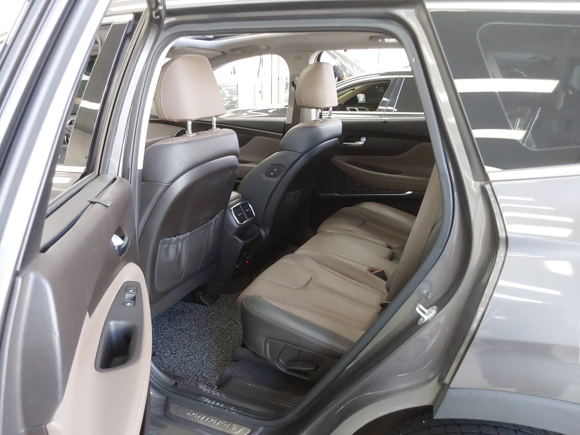 HYUNDAI SANTA FE (TM) R2.2 4WD PRESTIGE 2019 - zdjęcie 12