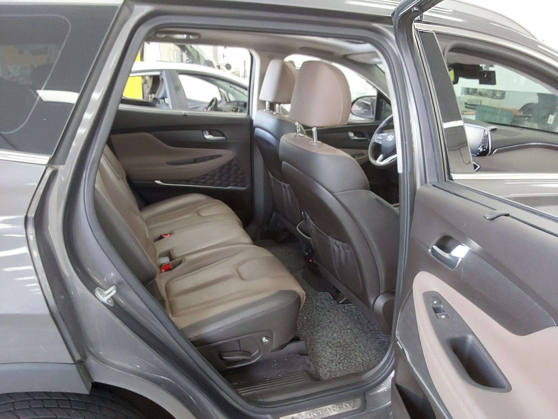 HYUNDAI SANTA FE (TM) R2.2 4WD PRESTIGE 2019 - zdjęcie 13