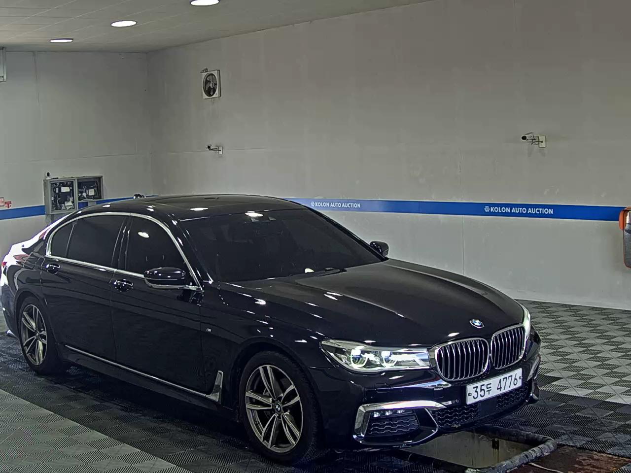 BMW 7 SERIES (6TH GEN) 740Li xDRIVE M SPORT PACK 2017 - zdjęcie 3