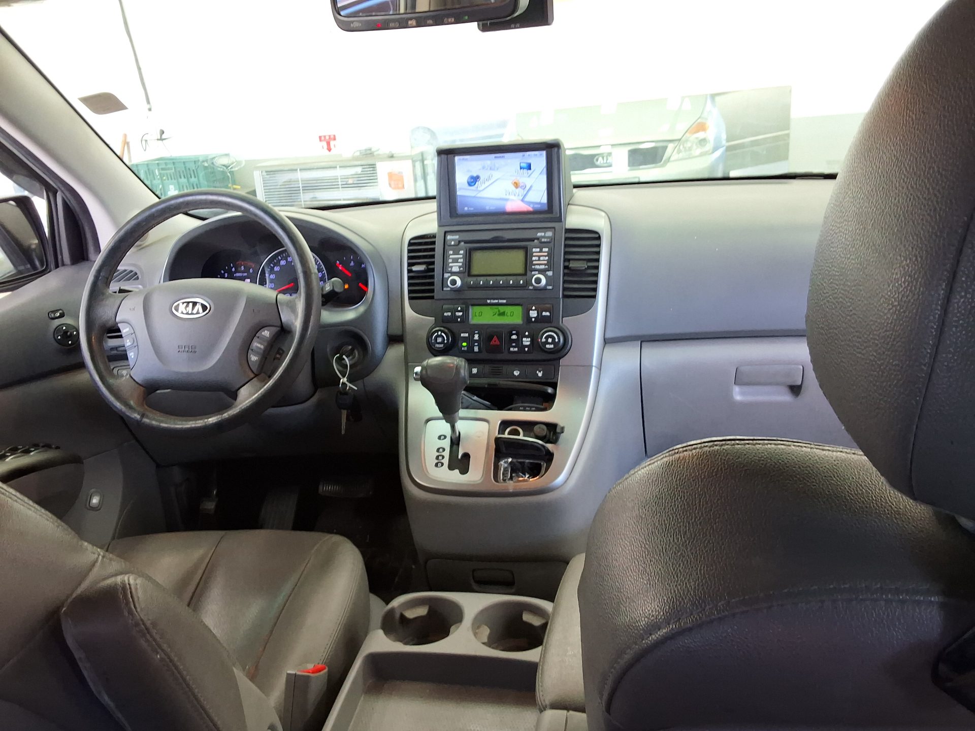 KIA CARNIVAL R 11-SEATER DIESEL GLX PREMIUM 2012 - zdjęcie 11