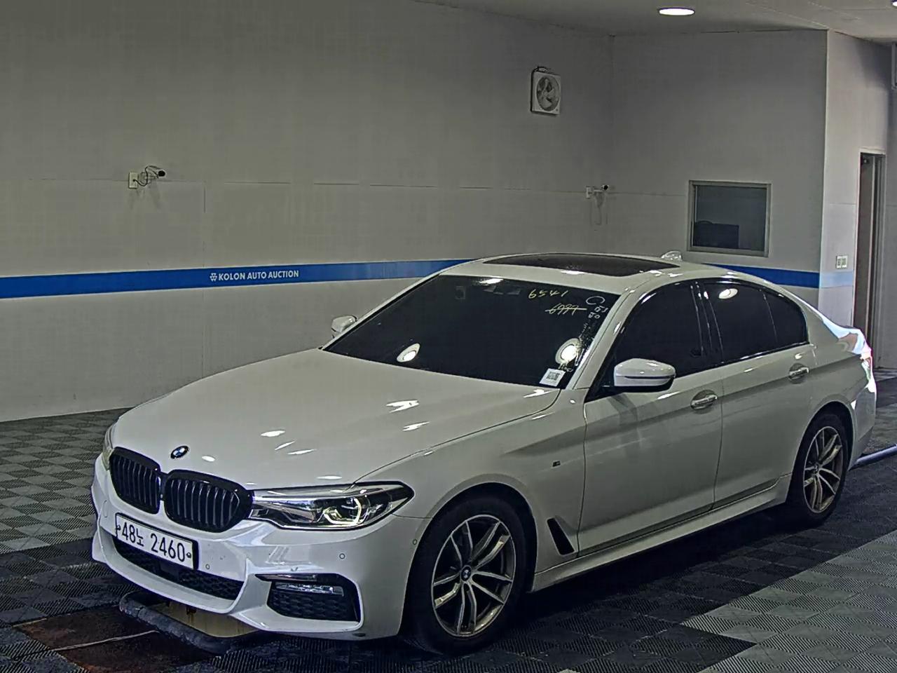BMW 5 SERIES (7TH GEN) 520d M SPORT PACK PLUS 2017 - zdjęcie 2